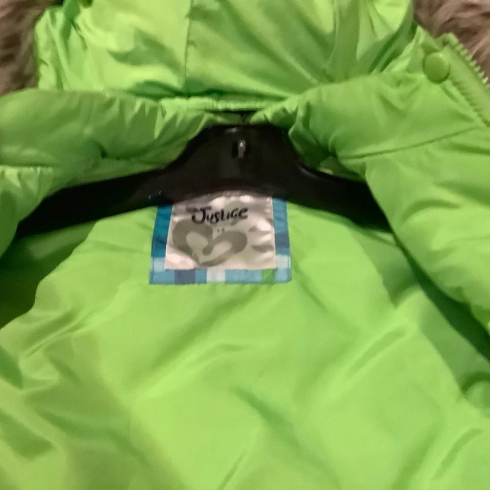 Justice - Picture 4 of 4